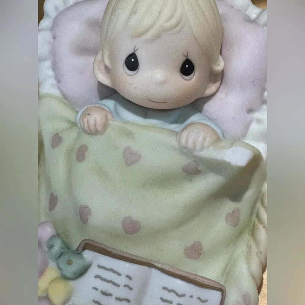 Precious Moments “ A Godchild Close To My Heart” from 2000 / 804096